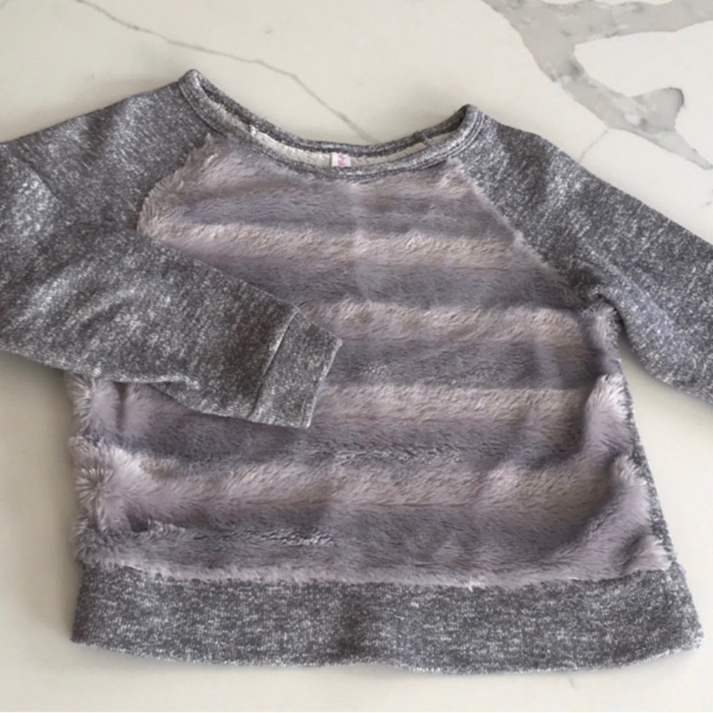 4/$20 Gray faux-fur sweatshirt